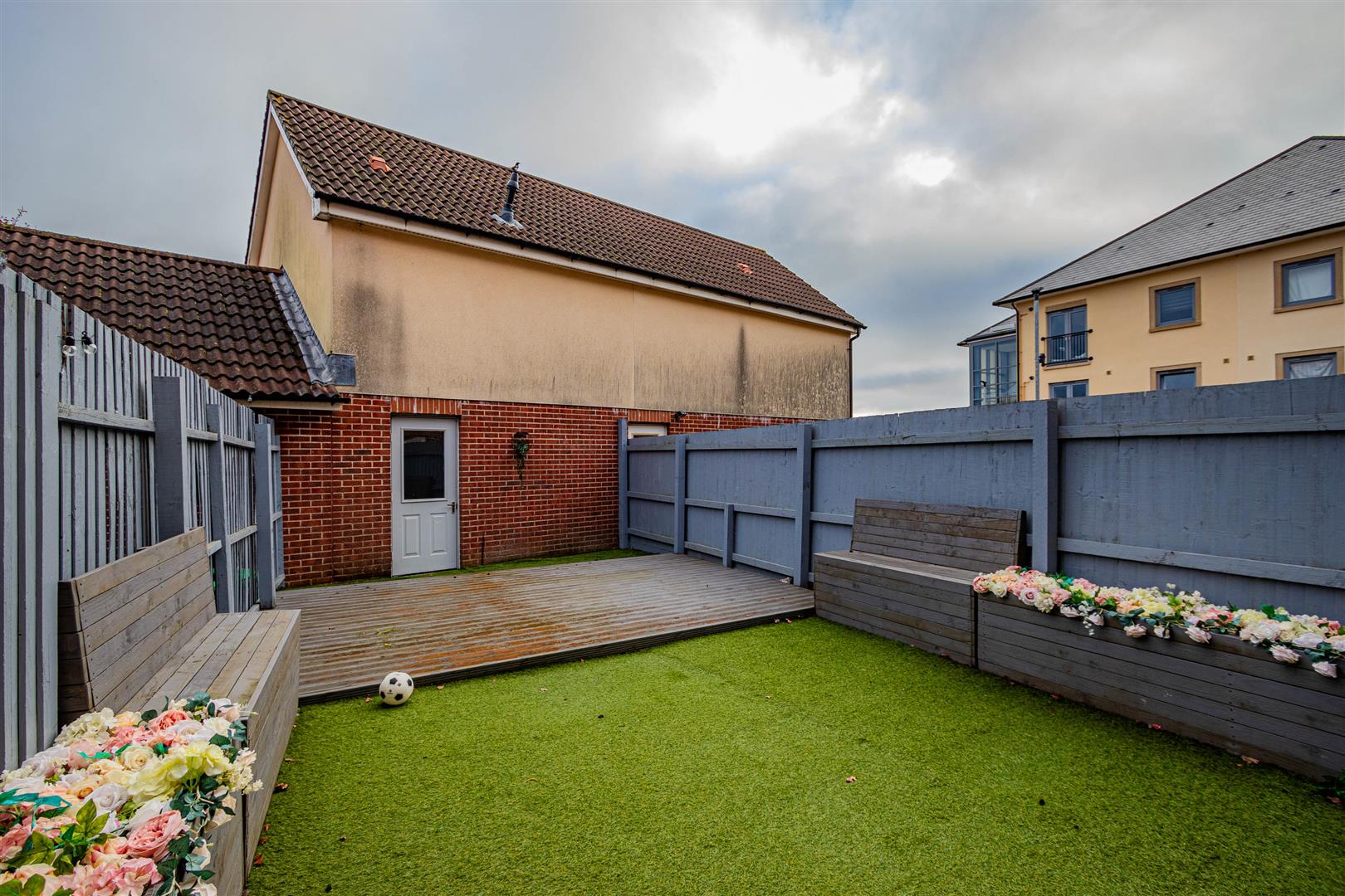 Matthysens Way, St. Mellons, Cardiff — photograph 2